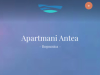 Frontpage screenshot for site: (http://www.apartmani-rogoznica.net)